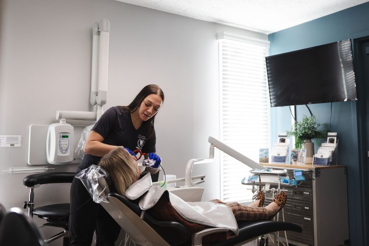 About Airflow Teeth Cleaning, Also Known As Air Polishing