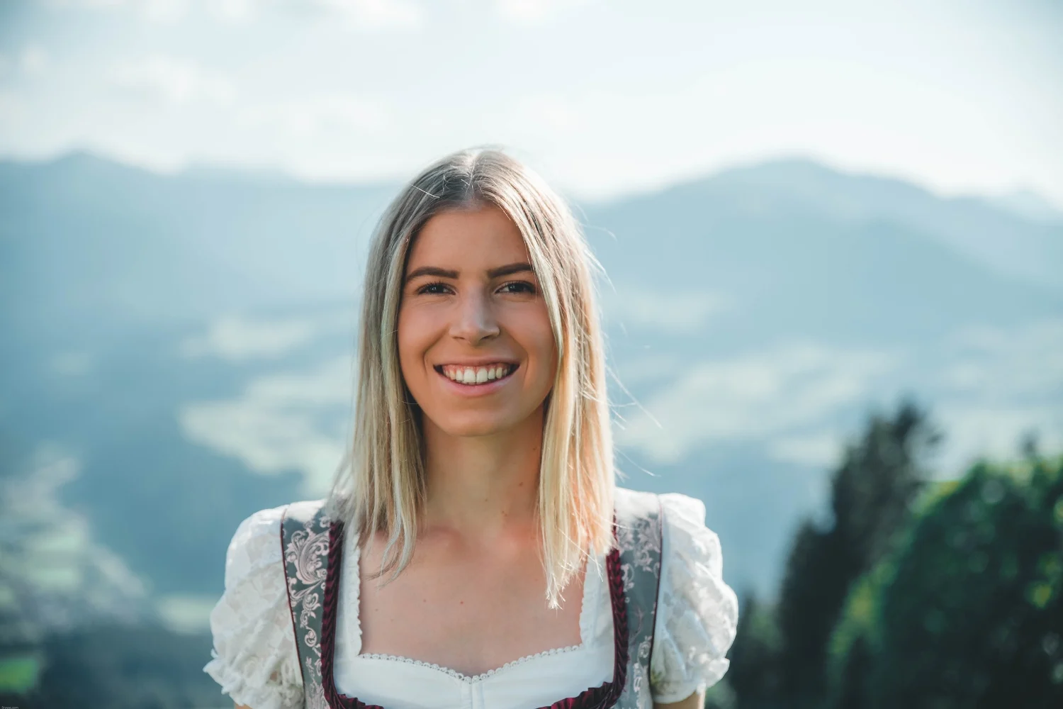 Brighten your Smile with College Hill Dental Group